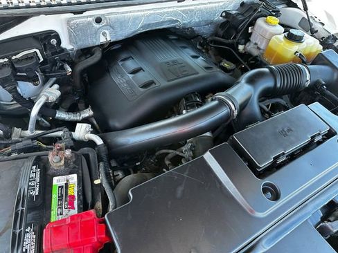 Used 2017 Ford Expedition Limited w/ Equipment Group 301A image 31