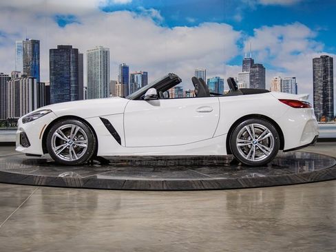 New 2026 BMW Z4 sDrive30i w/ Driving Assistance Package image 8