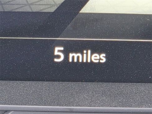 New 2026 Nissan Pathfinder SL image 21