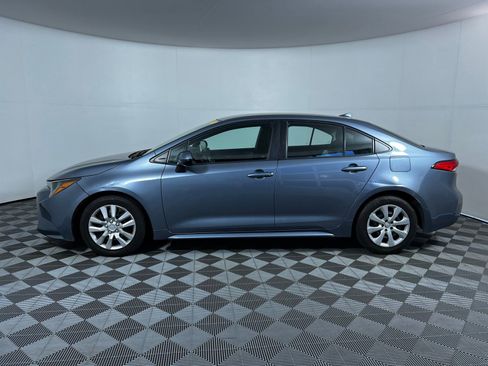 Used 2022 Toyota Corolla LE FWD image 8