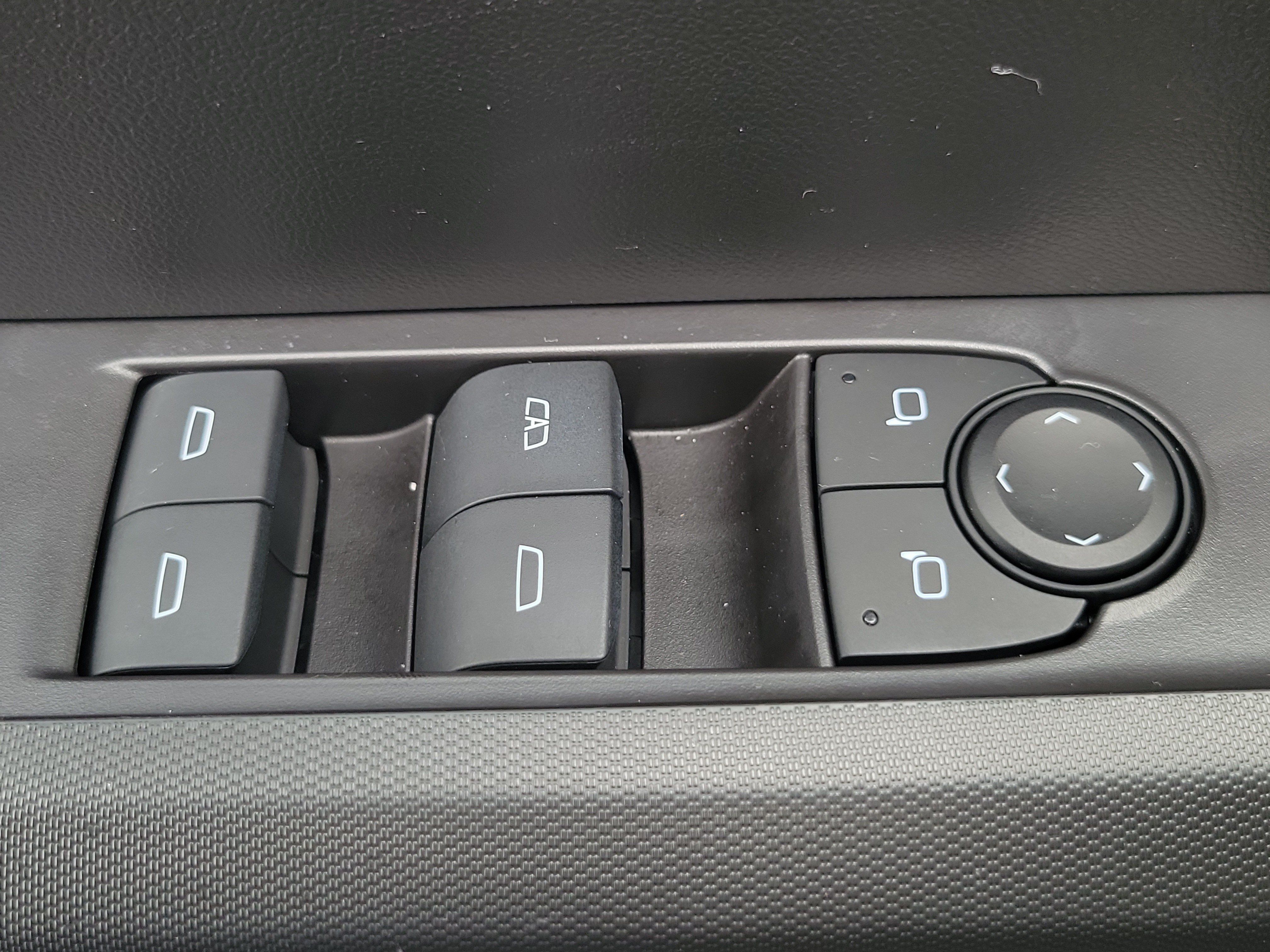 Used 2024 Chevrolet Colorado LT w/ LT Convenience Package RWD image 25