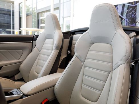 Used 2021 Porsche 911 Turbo image 32