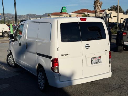 Used 2021 Nissan NV200 SV w/ Back Door Glass Package FWD image 7