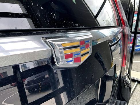 Used 2019 Cadillac Escalade Premium Luxury image 9