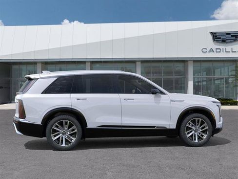 New 2026 Cadillac Vistiq Luxury w/ LPO, Floor Liner Package AWD/4WD image 6