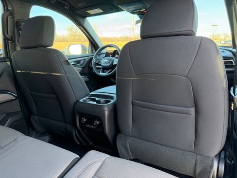 New 2026 Chevrolet Traverse LT FWD image 12