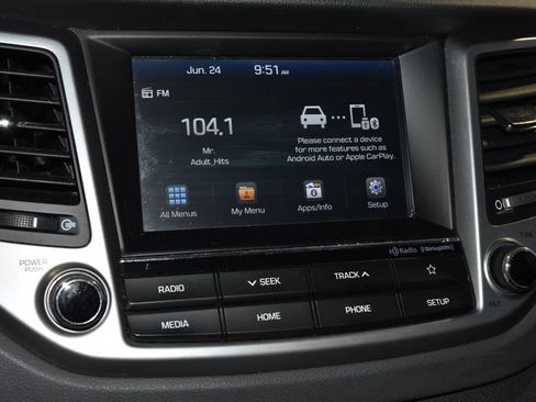 Used 2018 Hyundai Tucson Value AWD/4WD image 10