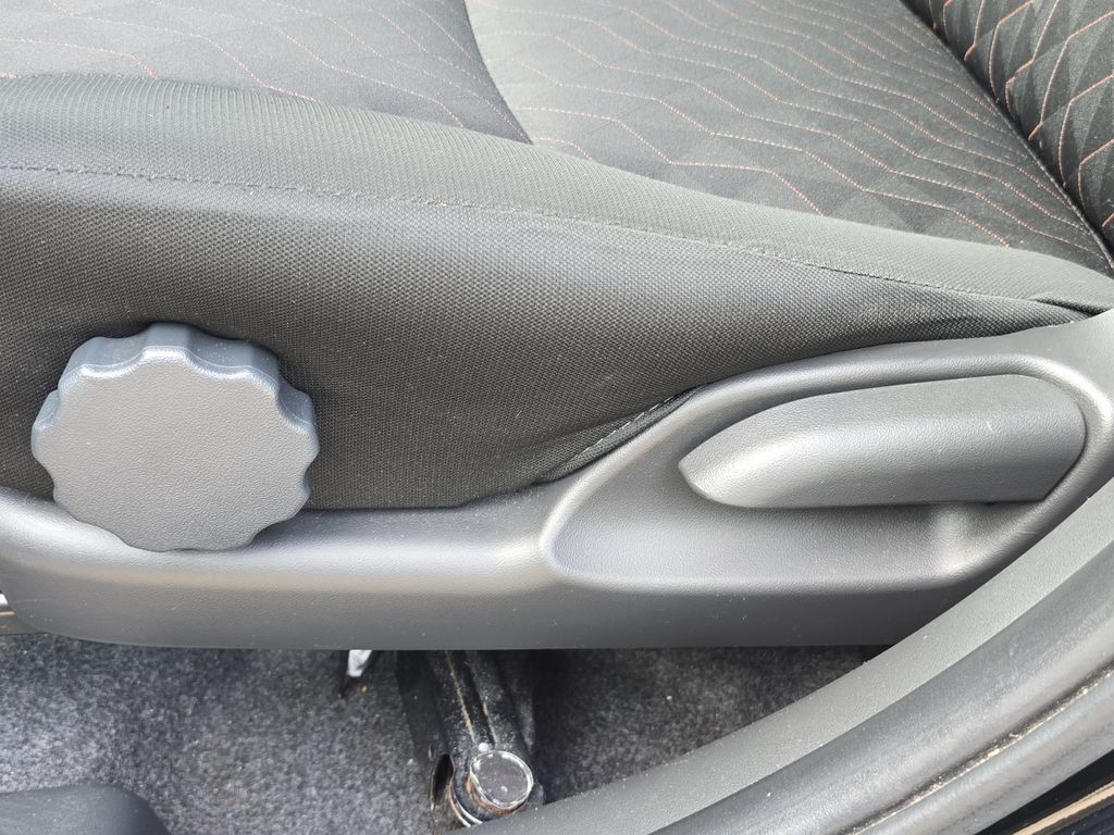 Used 2024 Mitsubishi Mirage ES FWD image 13