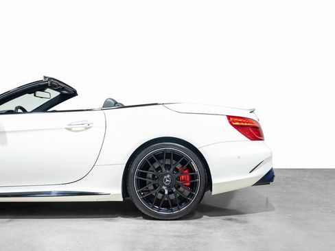 Used 2017 Mercedes-Benz SL 63 AMG image 32