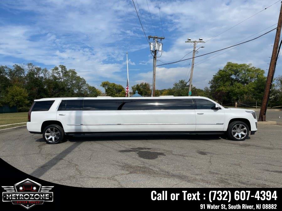 Used 2016 Cadillac Escalade 2WD image 8