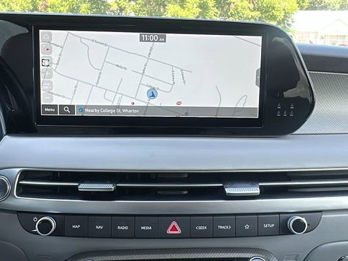 Used 2024 Hyundai Palisade SEL w/ Premium Package image 16