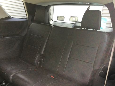 Used 2021 Chevrolet Traverse Premier w/ Redline Edition AWD/4WD image 7