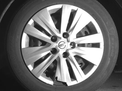 Used 2025 Nissan Sentra S FWD image 12