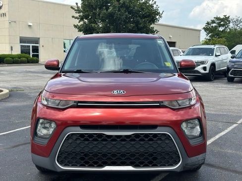 Used 2020 Kia Soul LX FWD image 2