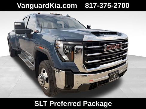 Used 2024 GMC Sierra 3500 SLT w/ SLT Convenience Package image 5