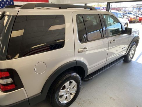 Used 2007 Ford Explorer XLT image 14