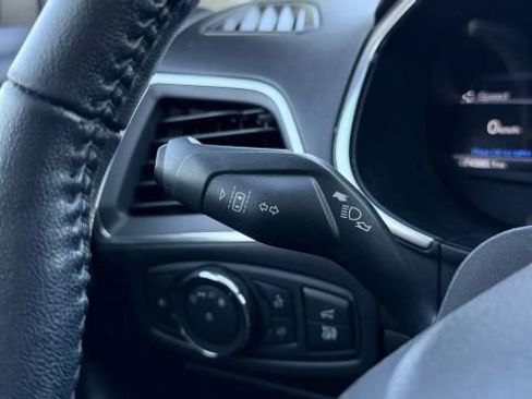 Used 2019 Ford Edge Titanium w/ Equipment Group 301A image 32