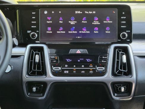 Used 2023 Kia Sorento EX AWD/4WD image 17