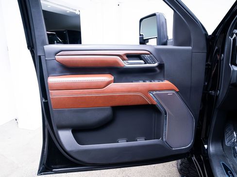 Used 2024 GMC Sierra 2500 Denali Ultimate AWD/4WD image 14