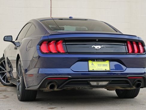 Used 2018 Ford Mustang Premium w/ Equipment Group 201A RWD image 5