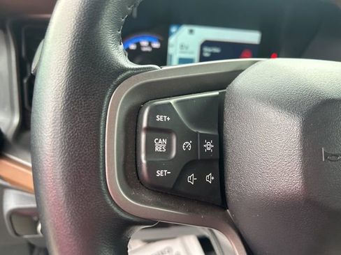 Used 2024 Ford Bronco Outer Banks image 17