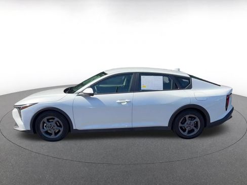 Used 2025 Kia K4 FWD image 9