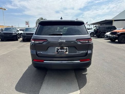 New 2026 Jeep Grand Cherokee L 4WD image 4