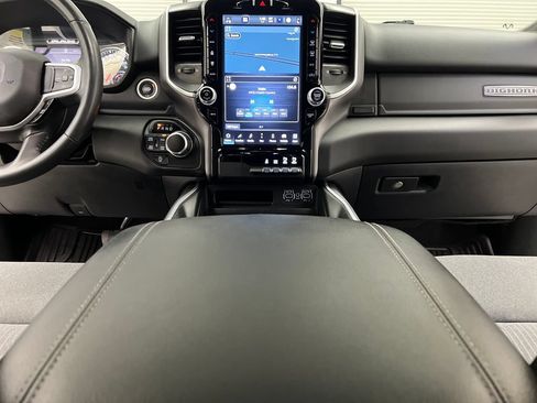 Used 2023 RAM 1500 Big Horn AWD/4WD image 39