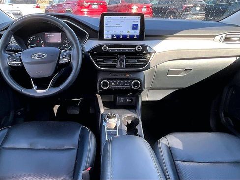 Used 2022 Ford Escape SEL image 11