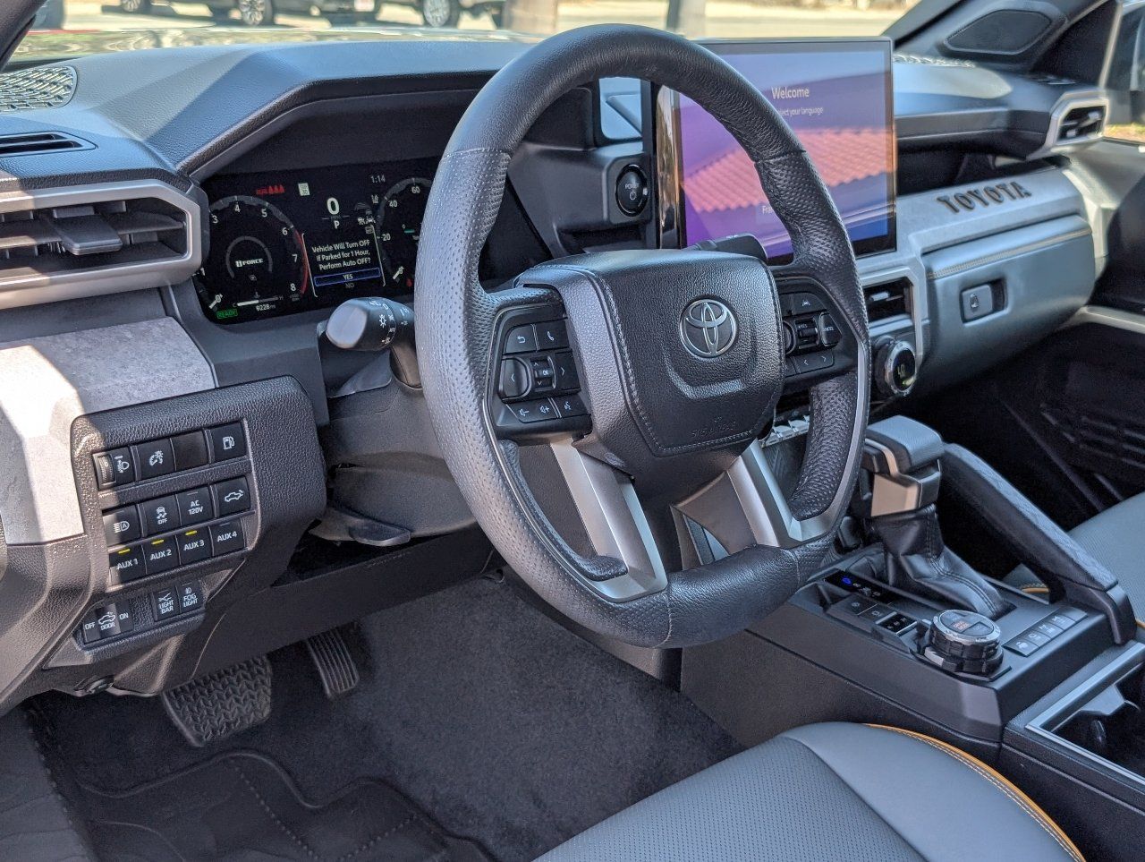Used 2025 Toyota Tacoma 4x4 Double Cab Hybrid image 14