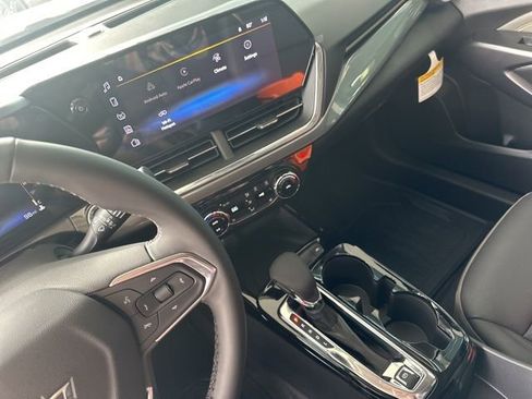 New 2026 Chevrolet Trax ACTIV w/ Sunroof Package image 28