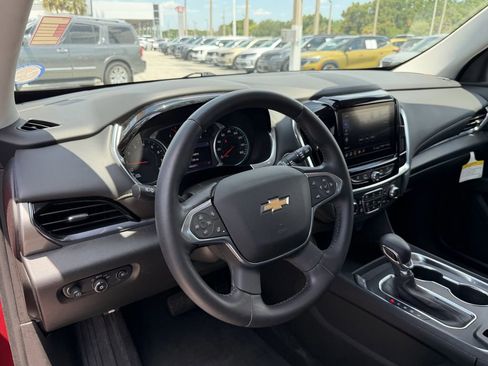 Used 2021 Chevrolet Traverse LT w/ LPO, Floor Liner Package AWD/4WD image 18