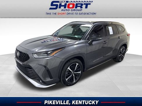 Used 2022 Toyota Highlander XSE AWD/4WD image 1