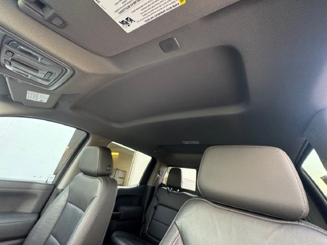Used 2020 Chevrolet Silverado 1500 LT Trail Boss AWD/4WD image 27