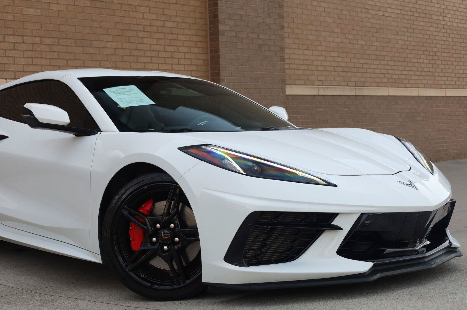 Used 2021 Chevrolet Corvette Stingray Preferred Cpe w/ Z51 Performance Package RWD image 8