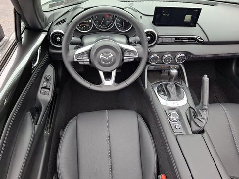 New 2026 MAZDA MX-5 Miata Grand Touring w/ Appearance Package RWD image 8