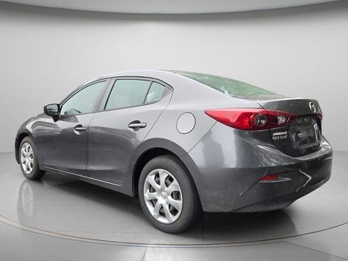 Used 2018 MAZDA MAZDA3 Sport FWD image 9