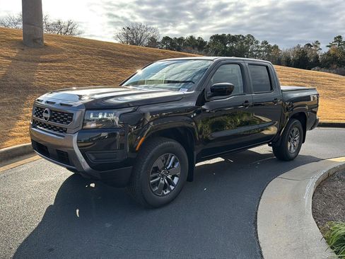 New 2026 Nissan Frontier SV w/ SV Convenience Package image 2
