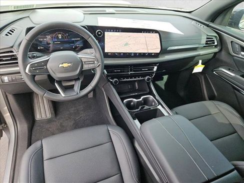 New 2026 Chevrolet Traverse LT w/ Driver Confidence Package image 15