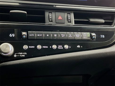 Used 2023 Lexus ES 350 image 15