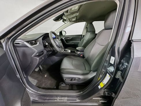 Certified 2025 Toyota RAV4 XLE image 20