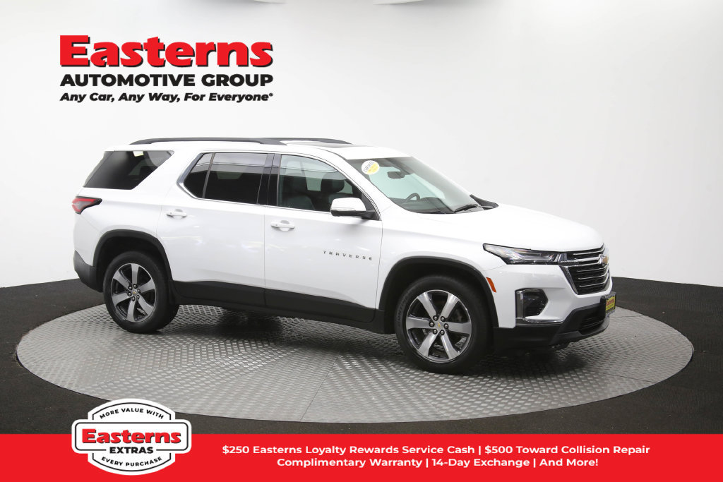 Used 2023 Chevrolet Traverse LT w/ LT Premium Package AWD/4WD image 53