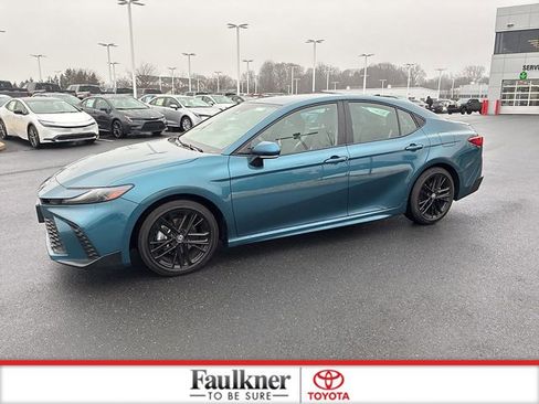 Certified 2025 Toyota Camry SE image 15