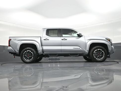Used 2026 Toyota Tacoma TRD Sport RWD image 29