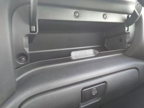 Used 2019 Chevrolet Silverado 1500 LT w/ All-Star Edition image 19