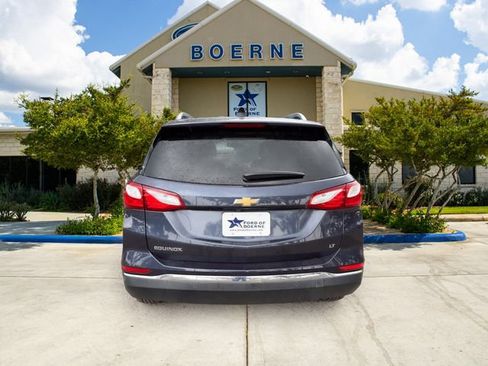 Used 2018 Chevrolet Equinox LT w/ Sun & Infotainment Package FWD image 4