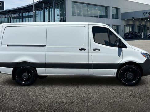 New 2026 Mercedes-Benz Sprinter 2500 image 3