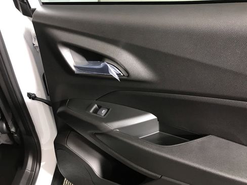 New 2026 Chevrolet Trax LT image 20