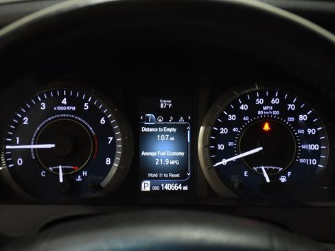 Used 2015 Toyota Sienna XLE Premium FWD image 14