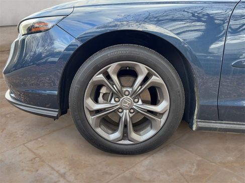 Used 2023 Honda Accord EX image 14